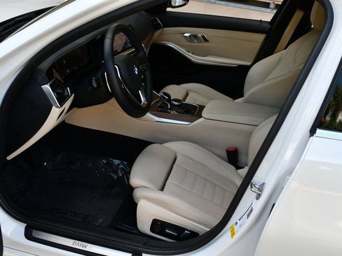 Used 2019 BMW 330i Sedan w/ Convenience Package RWD image 39