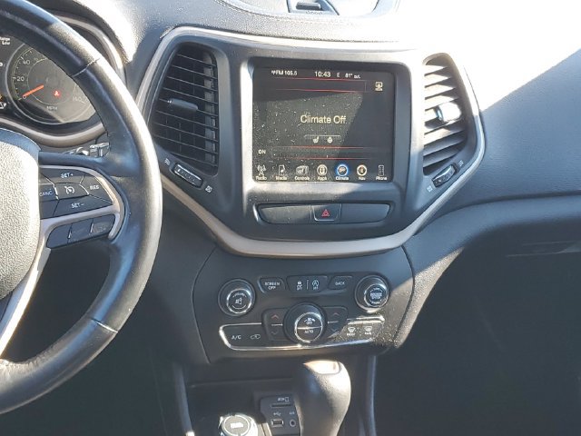 Used 2017 Jeep Cherokee Limited AWD/4WD image 14