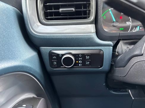 Used 2023 Ford Maverick XL image 24