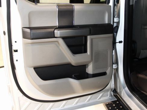 Used 2018 Ford F150 XLT image 54