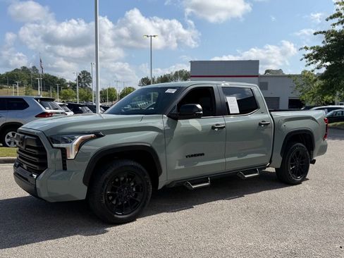 Used 2024 Toyota Tundra SR5 w/ SR5 Convenience Package RWD image 2