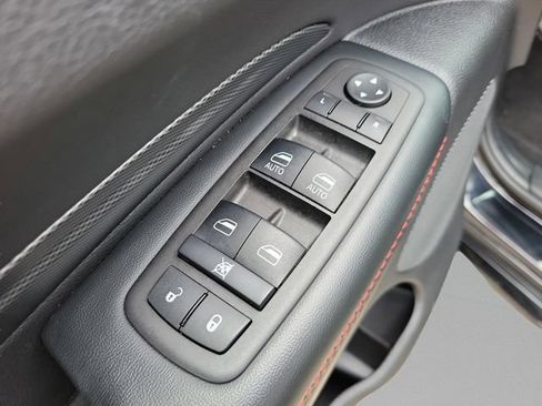 Used 2025 Dodge Durango GT AWD/4WD image 13