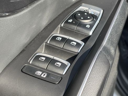 Used 2025 Kia Sorento EX AWD/4WD image 17