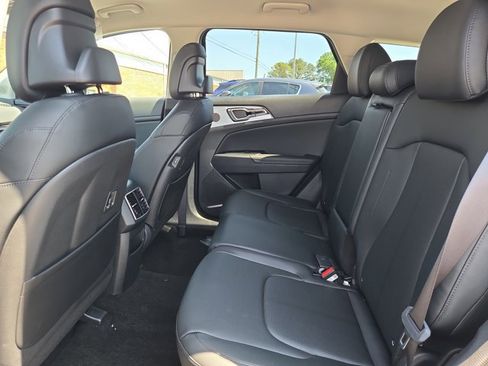 New 2026 Kia Sportage EX image 14