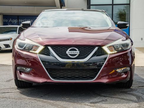 Used 2018 Nissan Maxima 3.5 SL w/ Interior Lighting Package FWD image 2