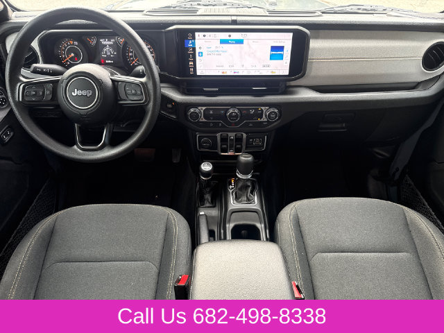 Used 2025 Jeep Gladiator Sport AWD/4WD image 11