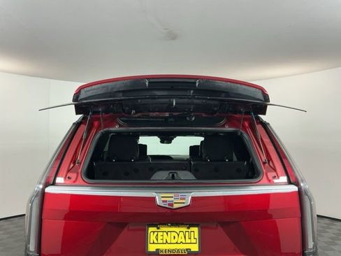 Used 2021 Cadillac Escalade Premium Luxury Platinum image 31