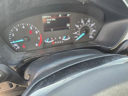 Used 2022 Ford Escape SE w/ SE Sport Appearance Package image 22