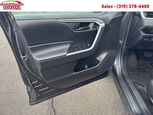 Certified 2022 Toyota RAV4 LE image 12