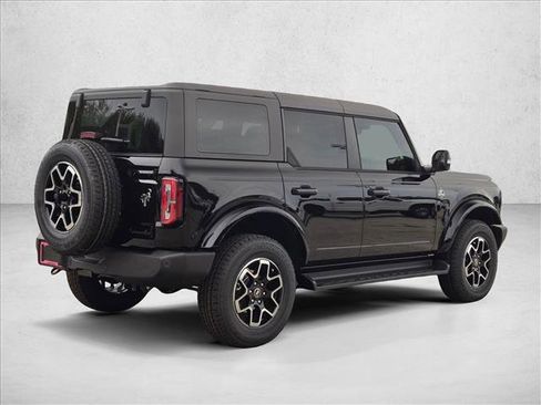 New 2025 Ford Bronco Outer Banks image 2