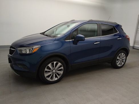 Used 2020 Buick Encore Preferred FWD image 2