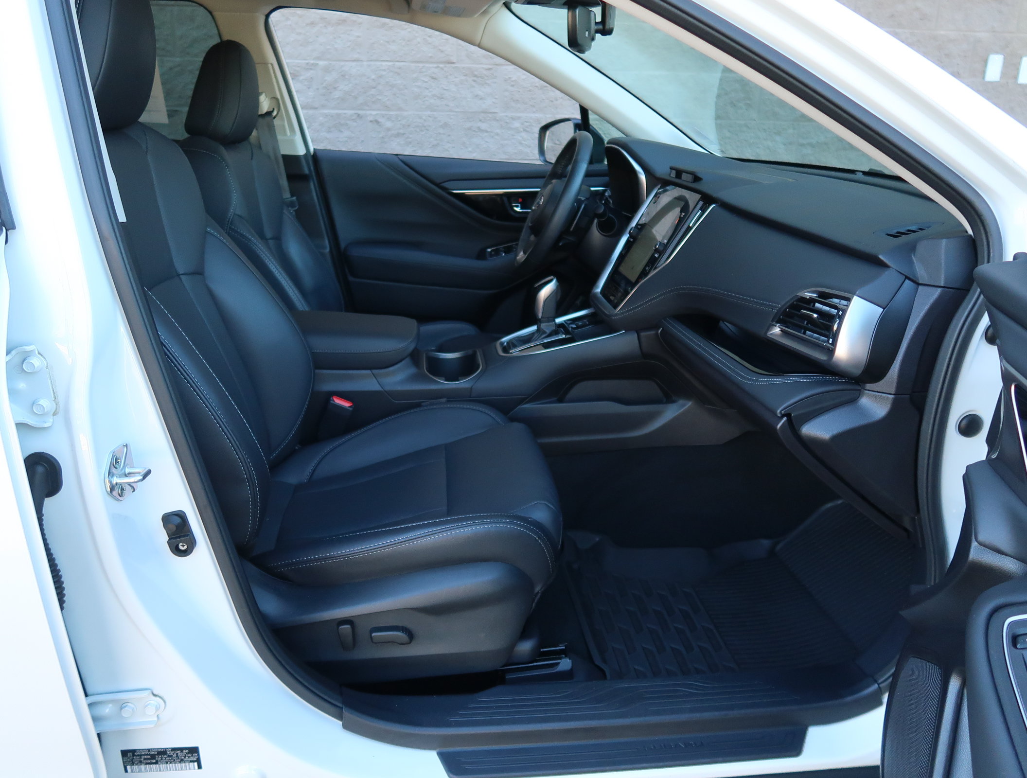 Used 2023 Subaru Outback Limited AWD/4WD image 39