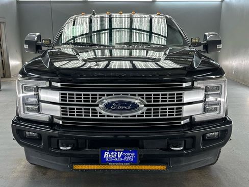 Used 2019 Ford F350 Platinum w/ Platinum Ultimate Package AWD/4WD image 2