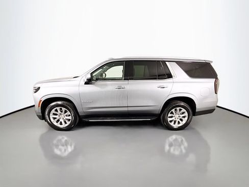Used 2025 Chevrolet Tahoe Premier AWD/4WD image 4