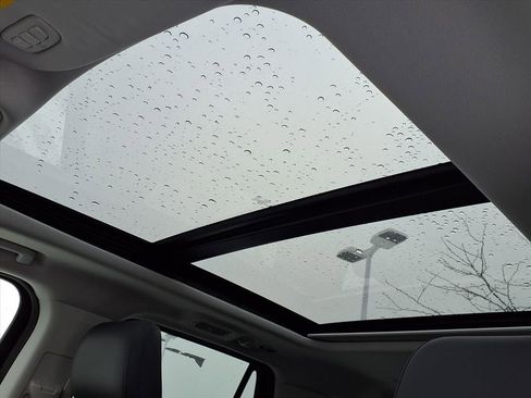 Used 2025 Ford Expedition Active image 25