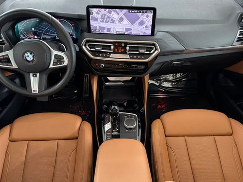 Used 2023 BMW X4 xDrive30i w/ M Sport Package AWD/4WD image 3