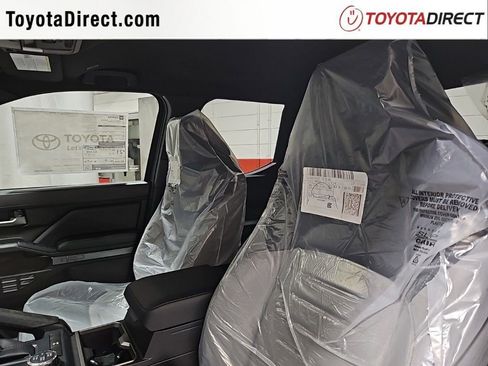 New 2025 Toyota Tacoma TRD Off-Road image 12