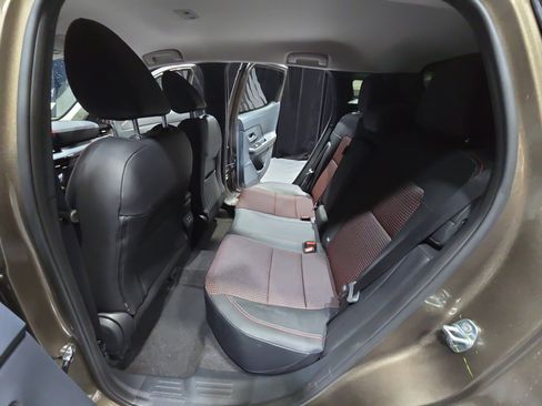 New 2026 Nissan Kicks SR FWD image 17