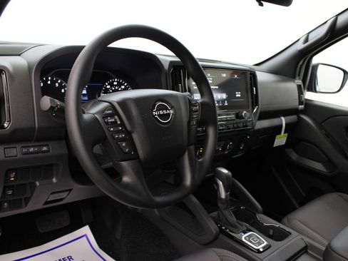New 2026 Nissan Frontier SV AWD/4WD image 14