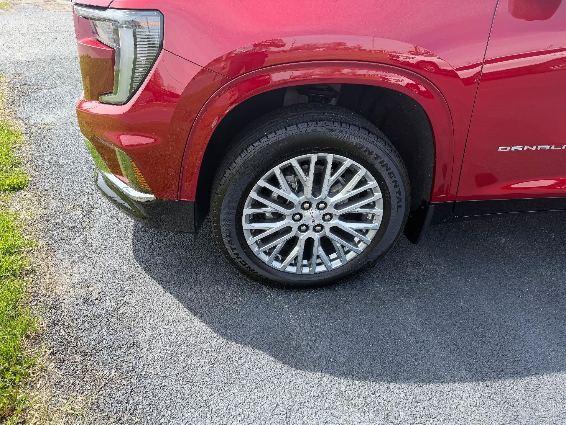 Used 2026 GMC Acadia Denali w/ Super Cruise Package FWD image 8