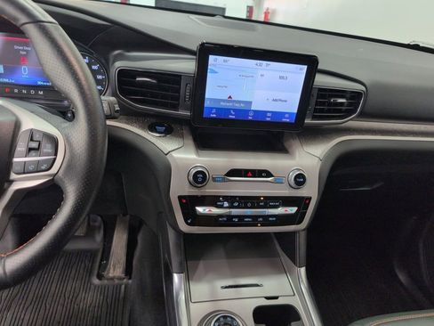 Used 2023 Ford Explorer Timberline w/ Timberline Technology Package image 17