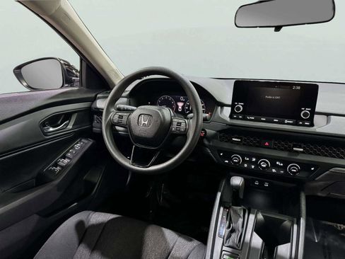 Used 2025 Honda Accord SE image 17