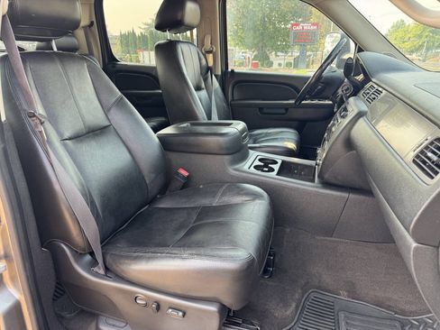 Used 2013 Chevrolet Silverado 3500 LTZ w/ LTZ Plus Package AWD/4WD image 4