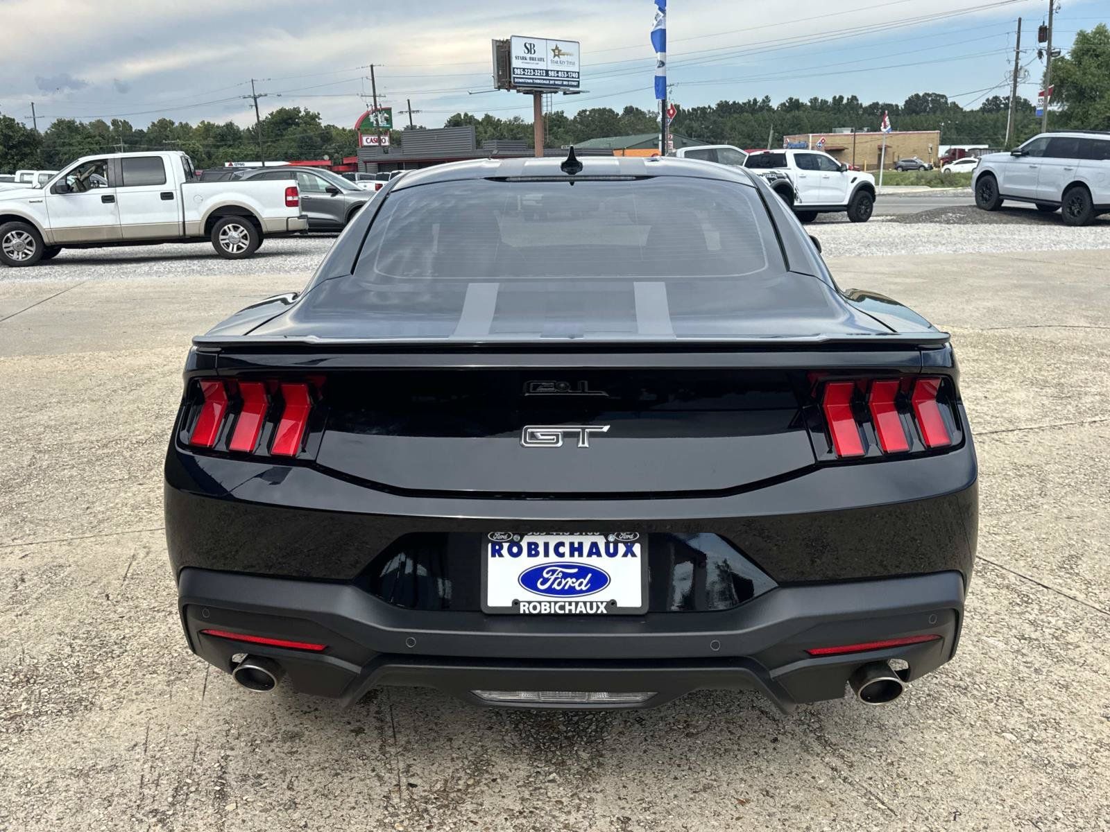 Used 2025 Ford Mustang GT Premium RWD image 6