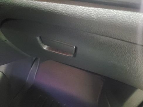 Used 2018 Nissan Rogue SV image 52