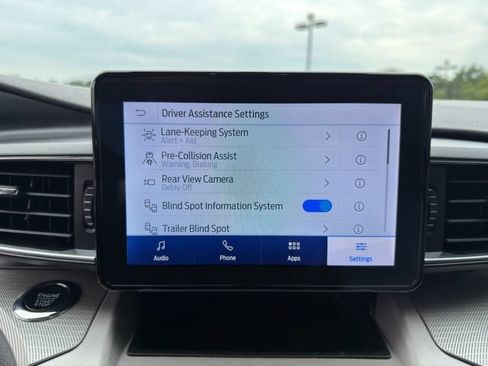 Used 2023 Ford Explorer XLT w/ Equipment Group 202A AWD/4WD image 29