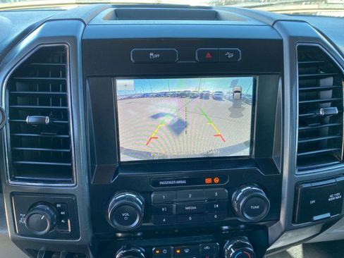 Used 2022 Ford F250 XLT w/ XLT Premium Package AWD/4WD image 21