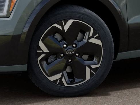 New 2026 Kia Niro Wind FWD image 9