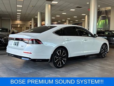 Used 2025 Honda Accord Touring image 3