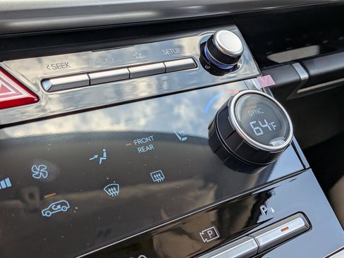 New 2026 Hyundai Santa Fe XRT AWD/4WD image 32