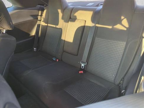 Used 2018 Dodge Challenger SXT RWD image 7