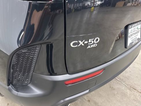 Used 2025 MAZDA CX-50 AWD 2.5 S w/ Premium Package image 24