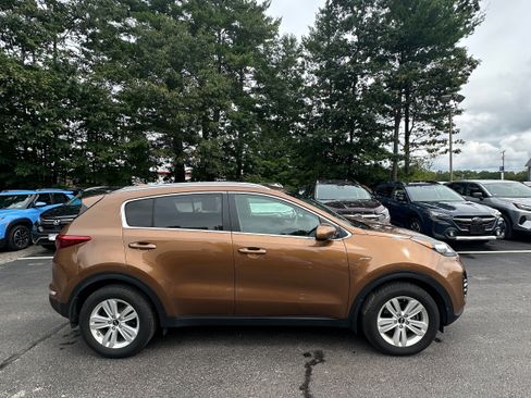 Used 2019 Kia Sportage LX w/ LX Popular Package AWD/4WD image 4