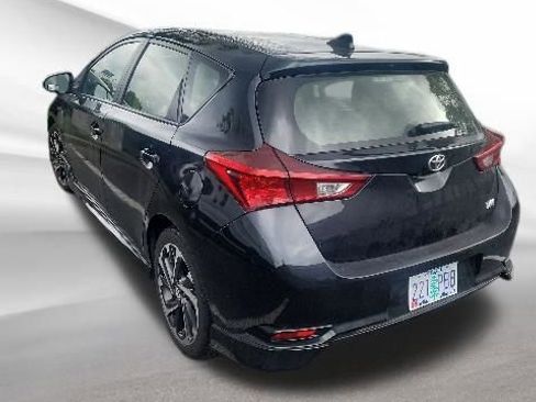 Used 2017 Toyota Corolla iM FWD image 5