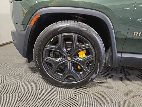Used 2023 Rivian R1S Adventure AWD/4WD image 9