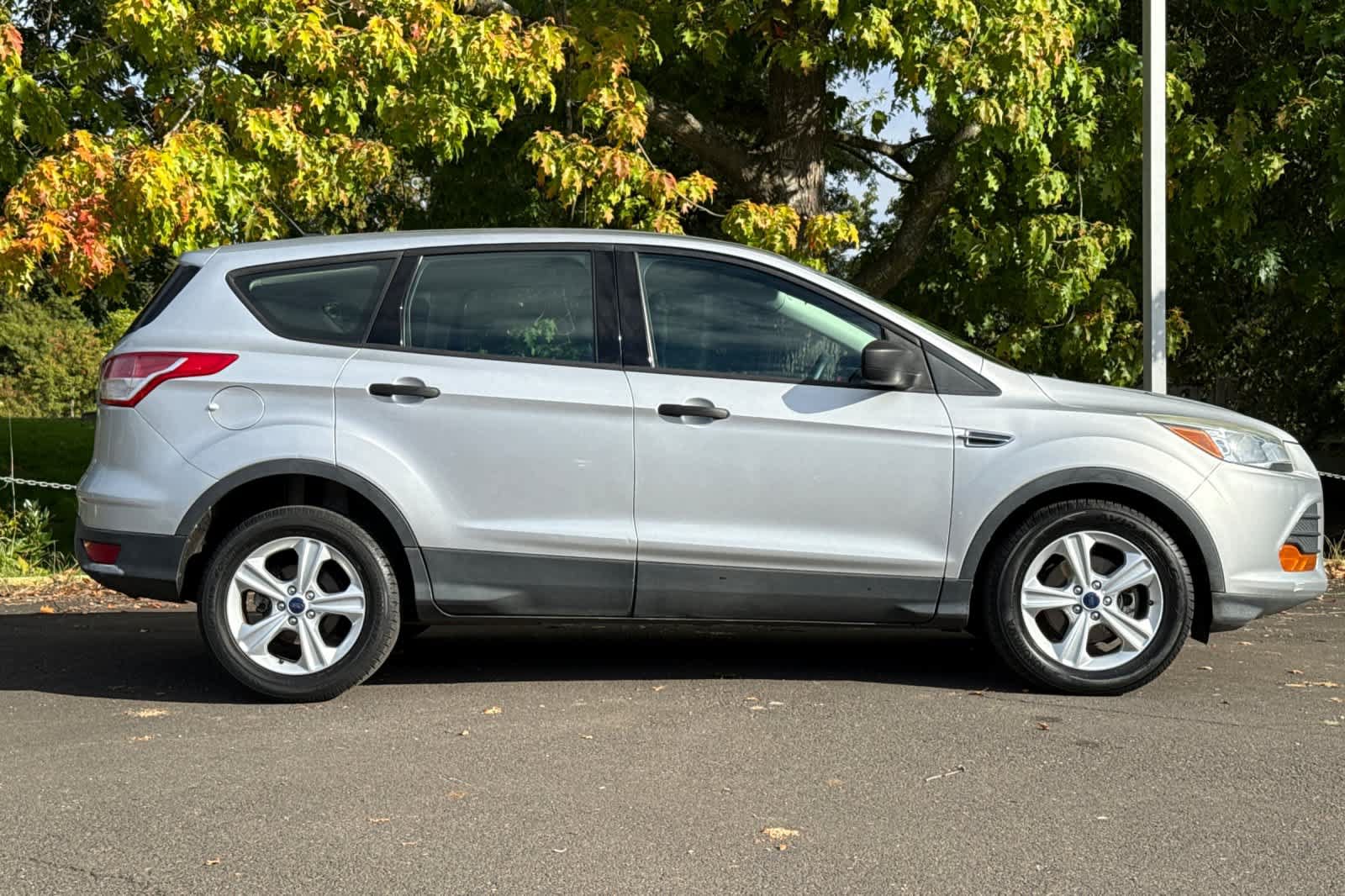 Used 2014 Ford Escape S FWD image 8