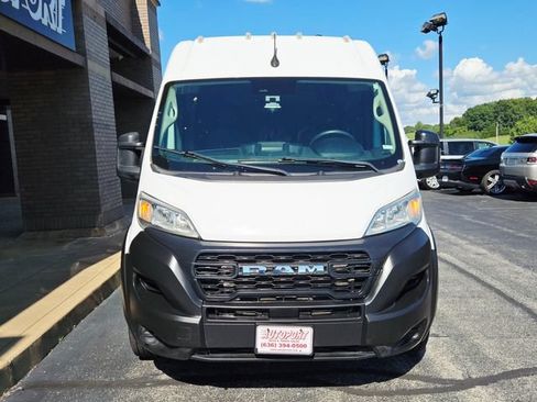 Used 2023 RAM ProMaster 2500 FWD image 2