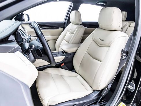 Used 2019 Cadillac XT5 FWD image 27