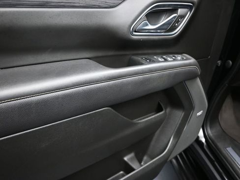 Used 2023 GMC Yukon SLT image 11