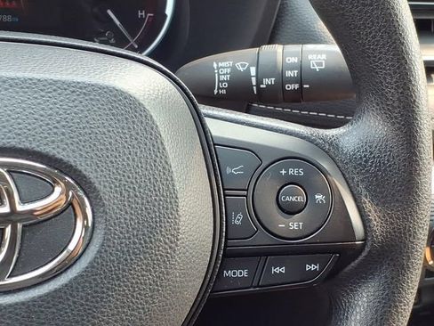 Certified 2025 Toyota RAV4 XLE AWD/4WD image 22