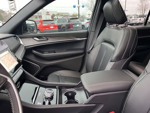 New 2026 Jeep Grand Cherokee Limited w/ Limited Altitude Package AWD/4WD image 10