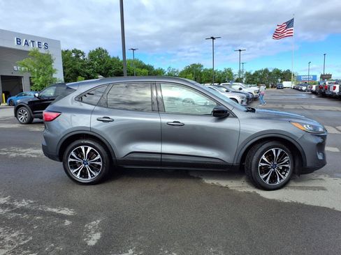 Certified 2022 Ford Escape SEL w/ SEL Stealth AWD Package image 2