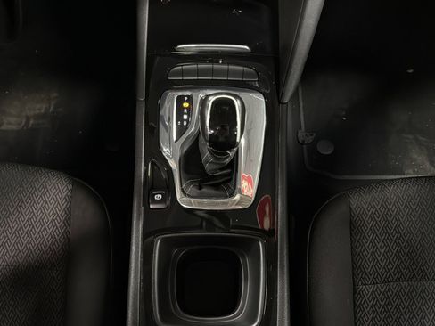 Used 2018 Buick Regal Preferred image 37