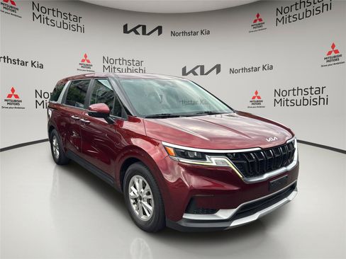 Used 2022 Kia Carnival LX FWD image 6