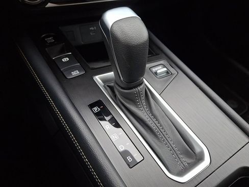 Certified 2025 Nissan Kicks SV image 14