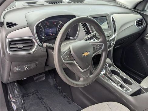 Used 2022 Chevrolet Equinox LS w/ LS Convenience Package FWD image 10
